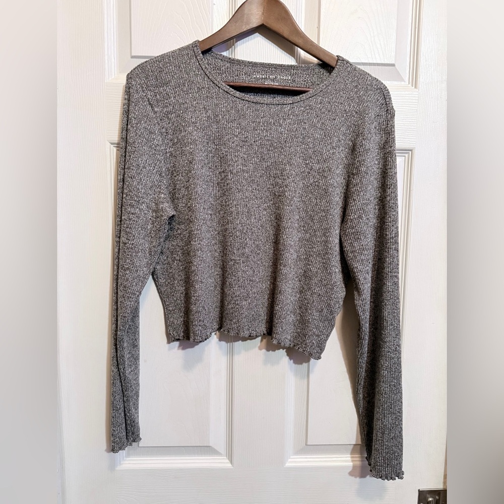 American Eagle Outfitters Knit Long Sleeved Plush Tee